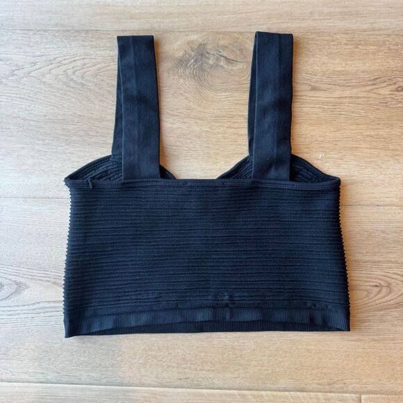 NEW Sincerely Jules Black Bandage Crop Top Medium - Picture 4 of 5